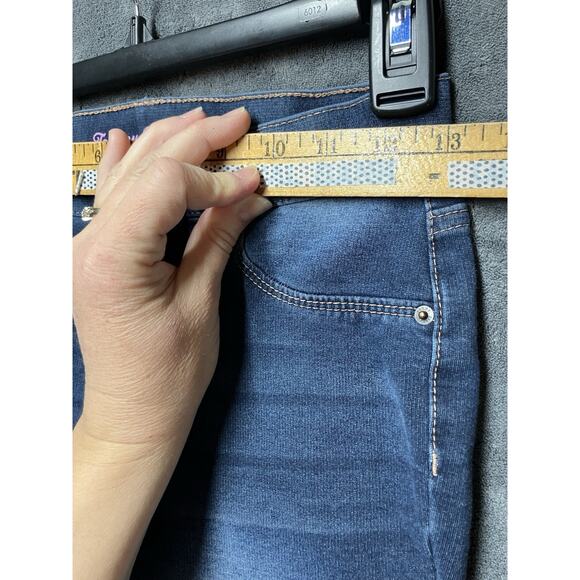 Tommy Bahama Skinny Jeans Girls Sz 12 Jeggins 2 Pairs - Med Wash/Dark Wash - Picture 11 of 14
